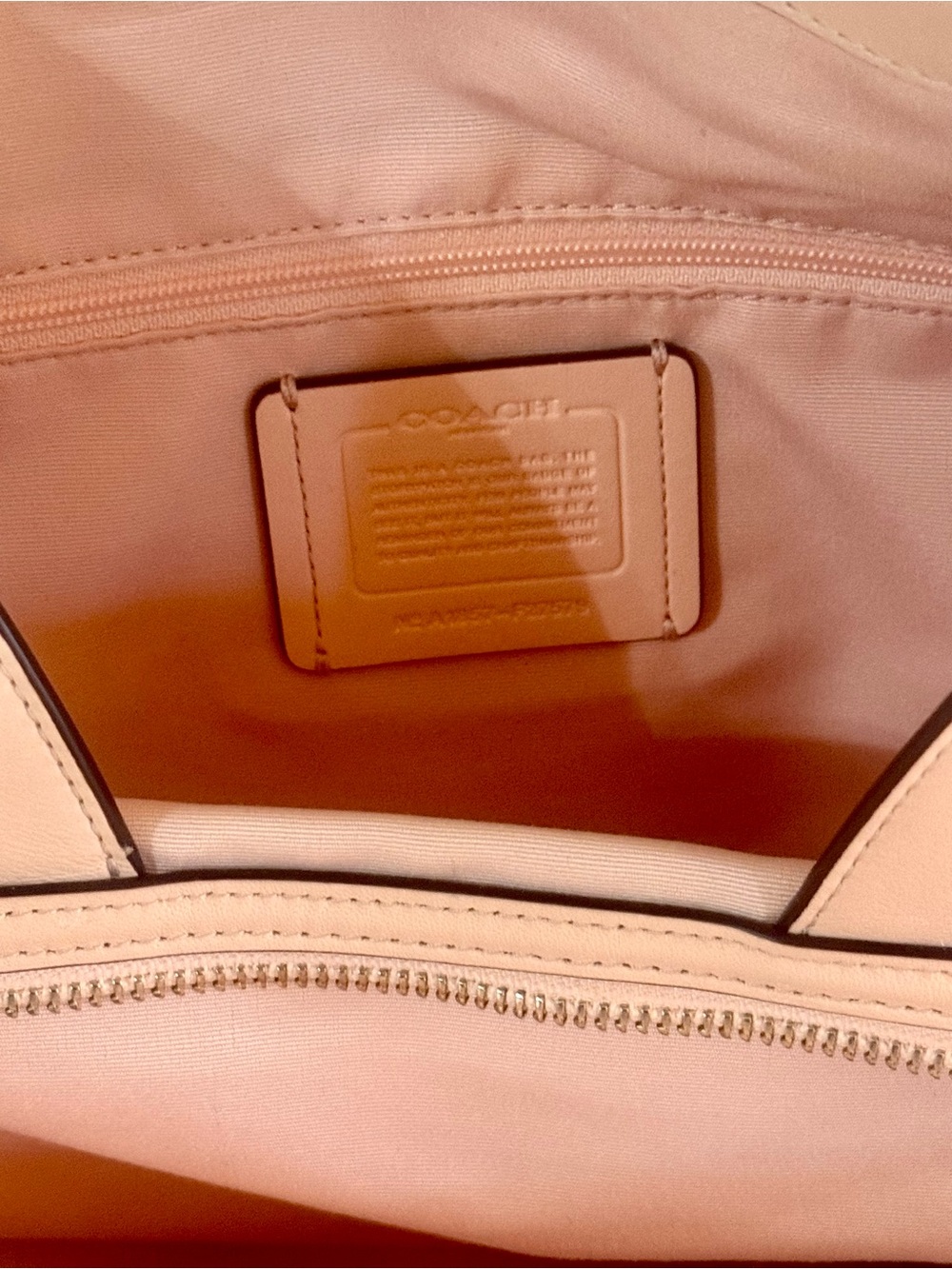 Coach Lexy- Pre-Loved, Excellent Condition - Picture 9 of 15